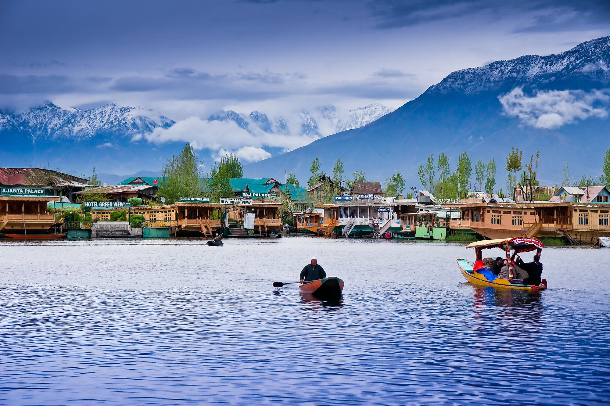 Day 5: Pahalgam → Srinagar – Houseboat Stay